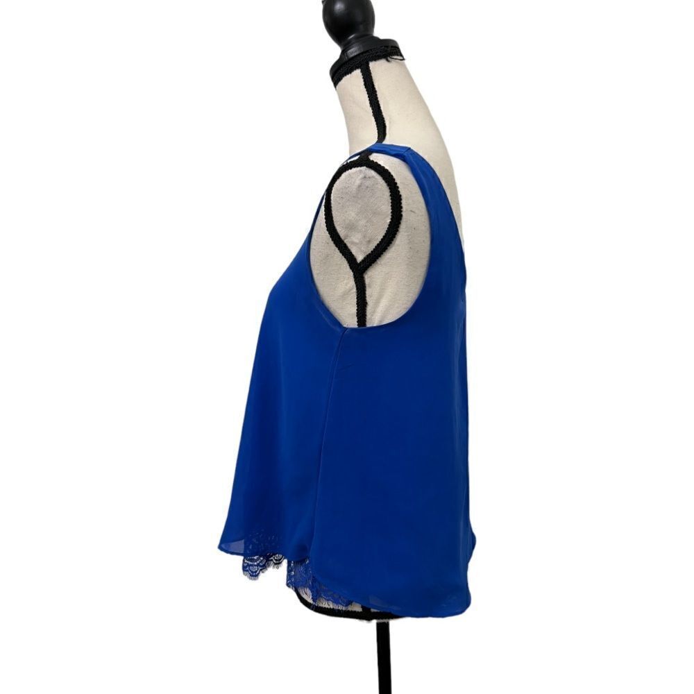 ⭐️ 3/$15 MINE Royal Blue Sleeveless Blouse. Size Small - Picture 2 of 3